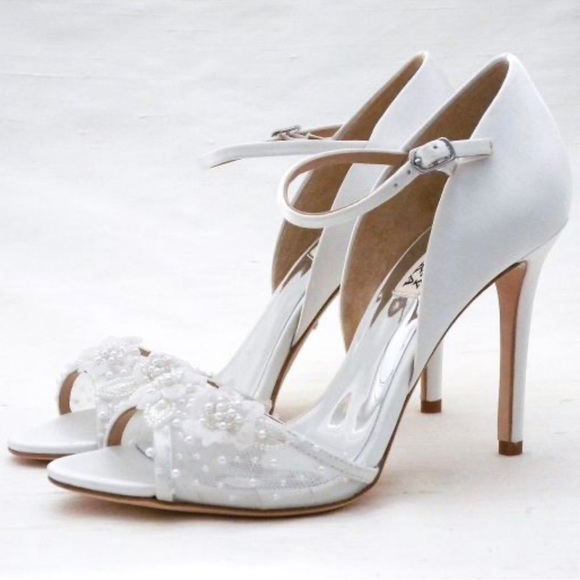 Badgley Mischka Carter Peep Toe D'Orsay White Size 9 - Picture 2 of 13